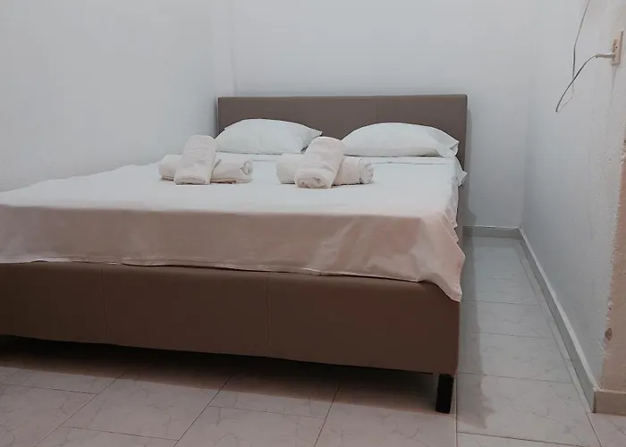 Alexandra Apartments