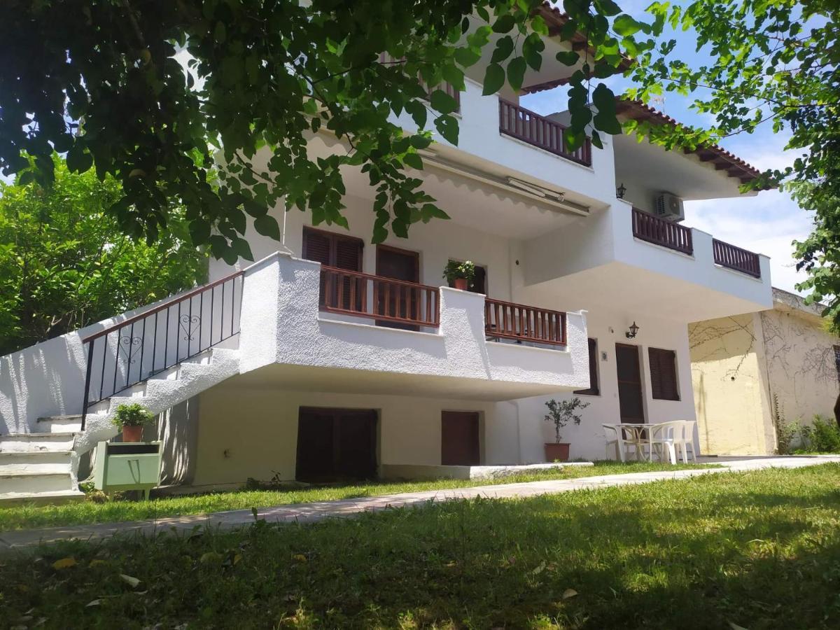 Alexandra Apartment